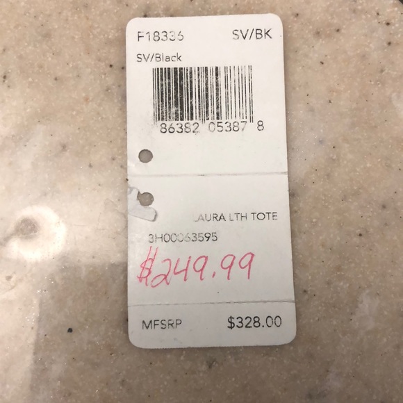 COACH: “Laura” Tote - Picture 4 of 6